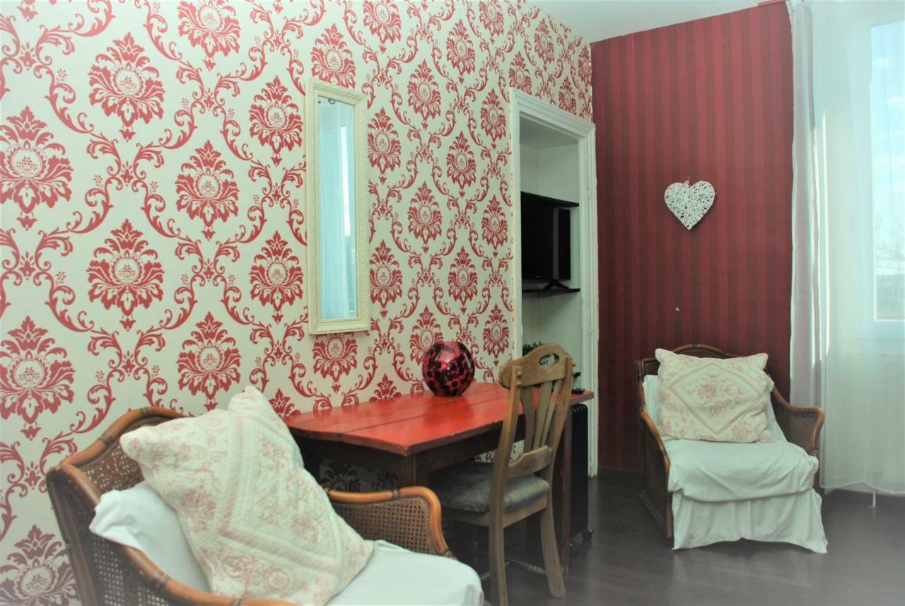 Hotel La Gare Aux Anes Combe-Redonde Zewnętrze zdjęcie
